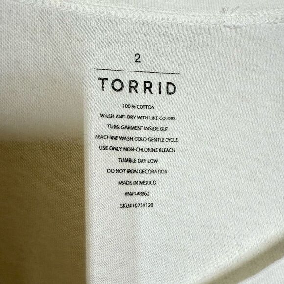 TORRID White Breast Cancer Awareness Classic Tee Plus Size 2 Raglan 3/4 Sleeve - Picture 8 of 8